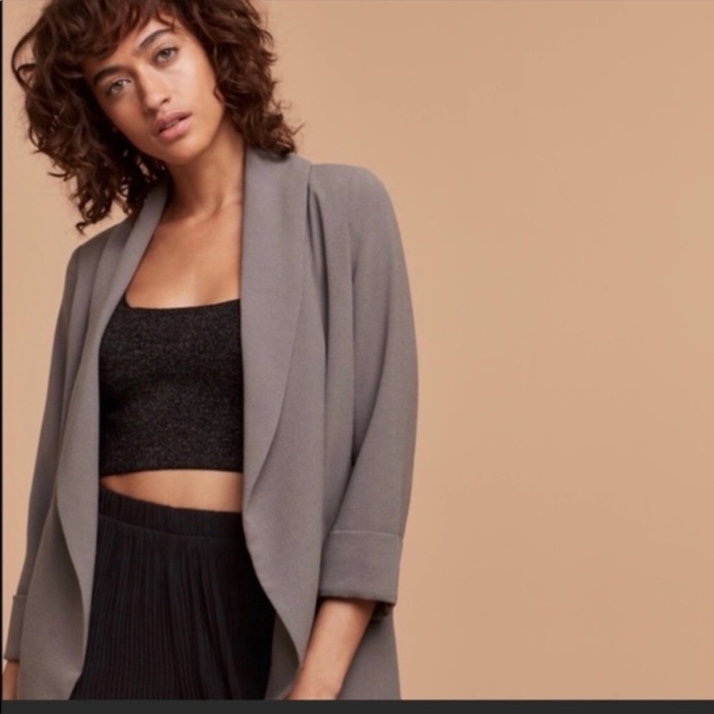 Wilfred Chevalier Blazer | Drapey front | Textured crepe fabric | Grey | Size 4